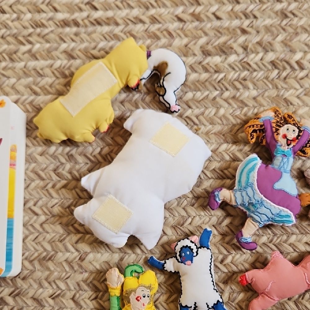 Silly Sally Kids Board Book Toy Set with Colorful Quilted Characters With Velcro - Picture 4 of 5